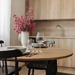 Appartamento Tiny In Peaceful Part Of *