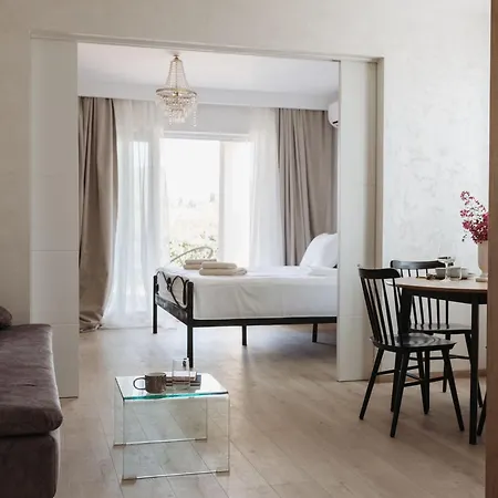 アパート Tiny In Peaceful Part Of