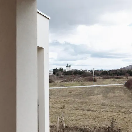 Tiny In Peaceful Part Of Apartmán *