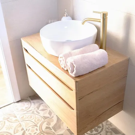 Apartman Tiny In Peaceful Part Of