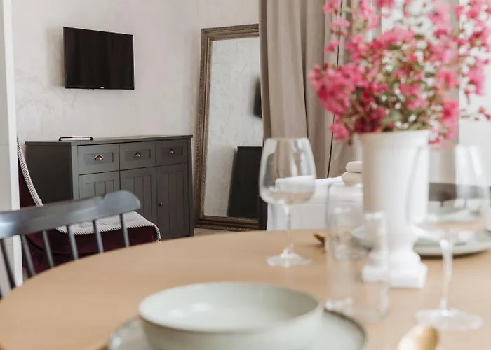 公寓 Tiny In Peaceful Part Of